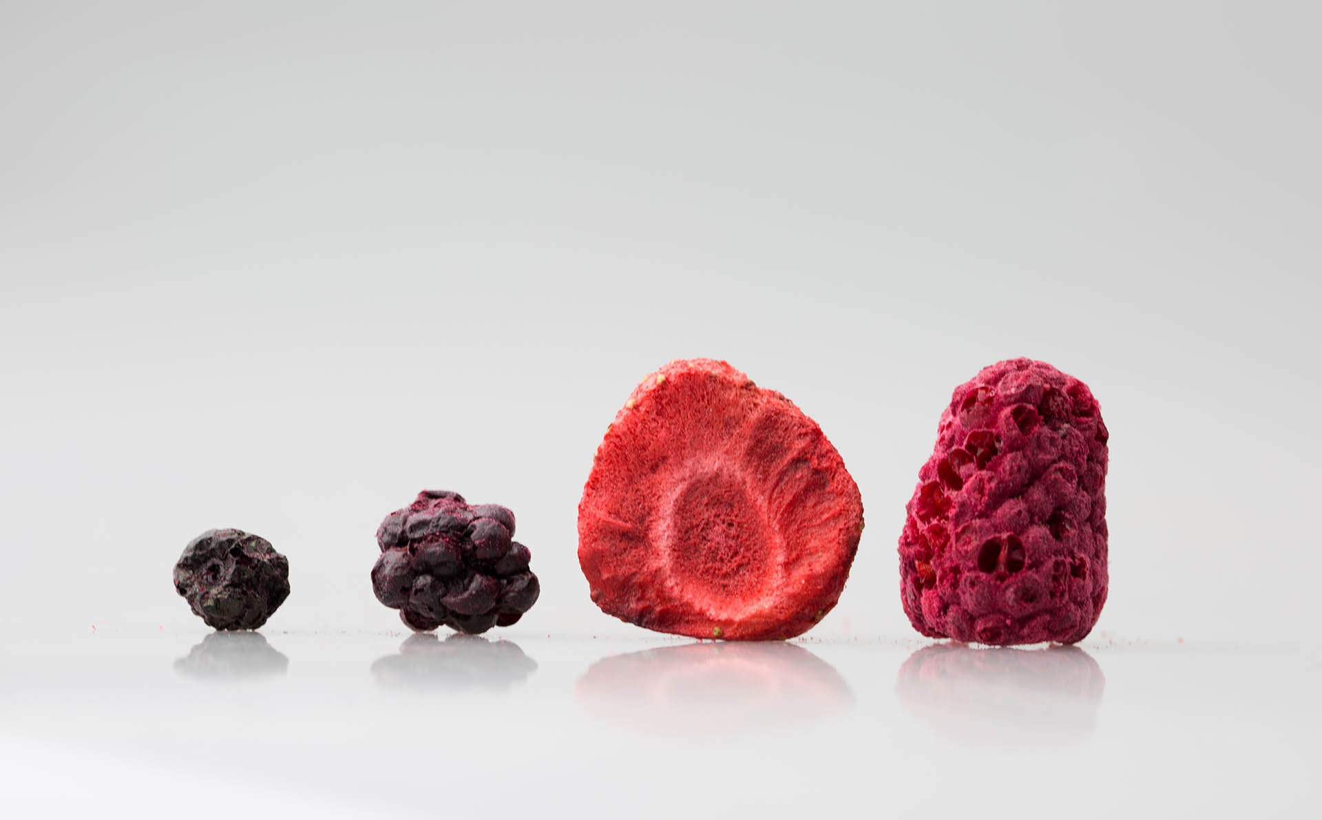 Lyophilized,/,Freeze-dried,Strawberries,Fruits,Isolated,On,White,Background.